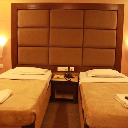 Hotel Parklane حيدر أباد المظهر الخارجي الصورة