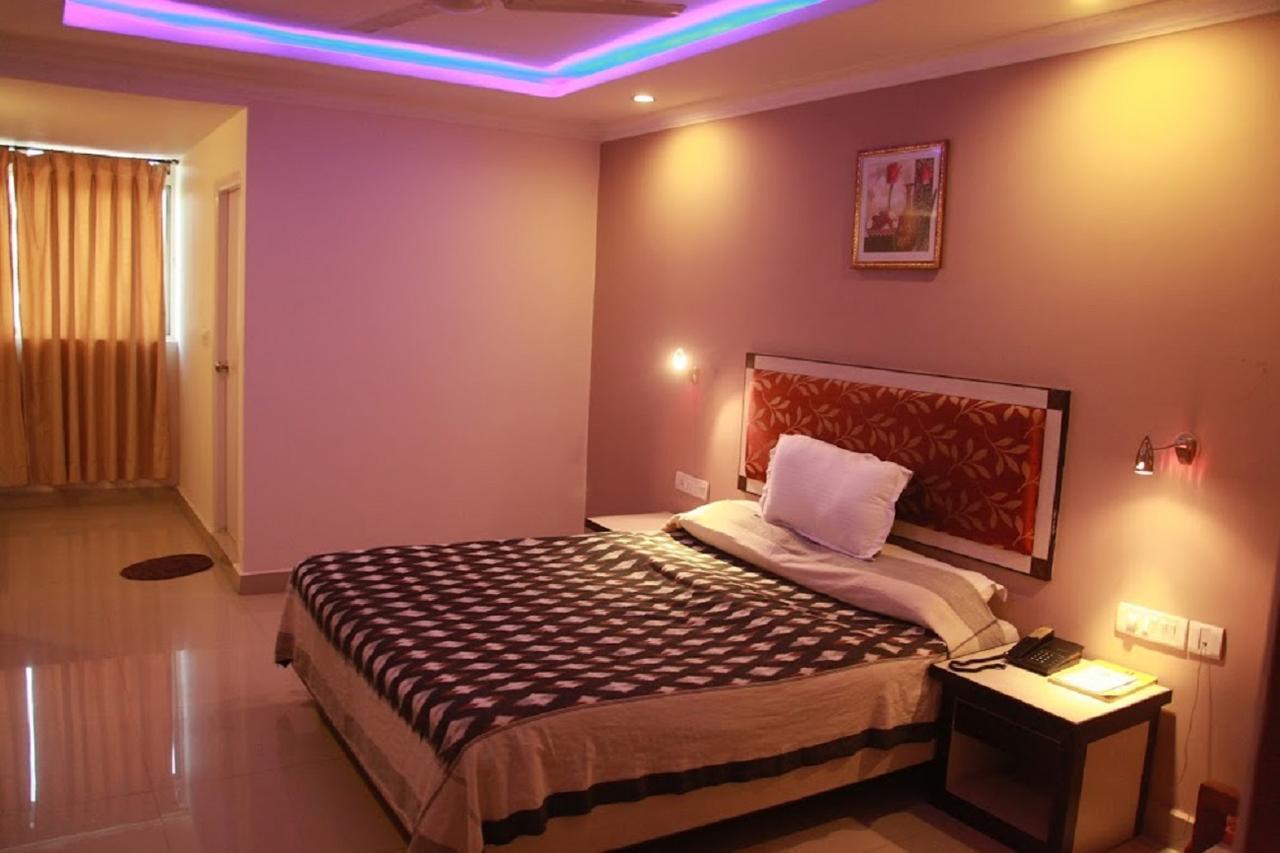 Hotel Parklane حيدر أباد المظهر الخارجي الصورة