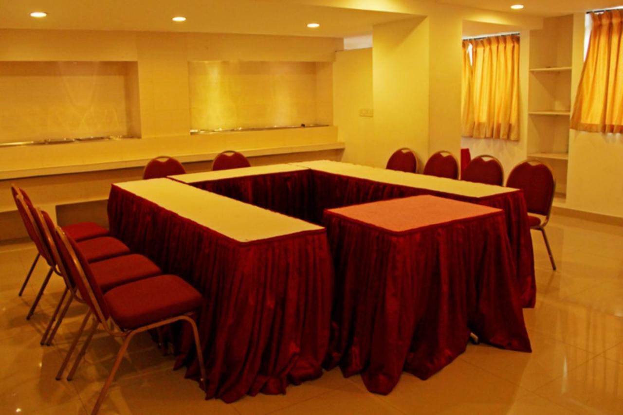 Hotel Parklane حيدر أباد المظهر الخارجي الصورة